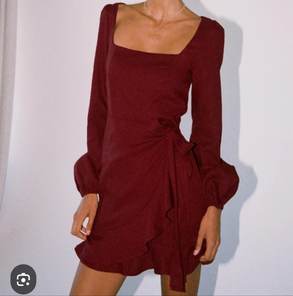 Princess Polly Dresses & Skirts - Princess Polly Burgundy Long balloon Sleeve wrap mini Dress sz 4 square neck